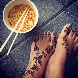 Didem Soydan feet photo thumbnail