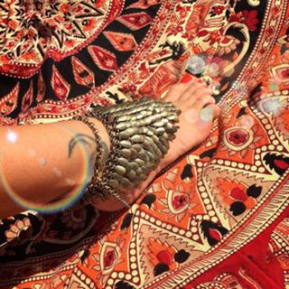 Didem Soydan feet photo thumbnail