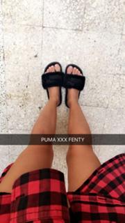 Didem Soydan feet photo thumbnail