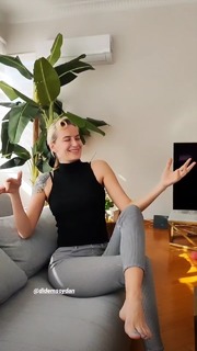Didem Soydan feet photo thumbnail