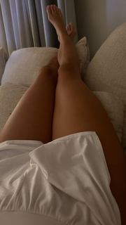 Didem Soydan feet photo thumbnail