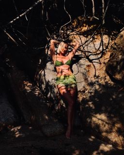 Didem Soydan feet photo thumbnail