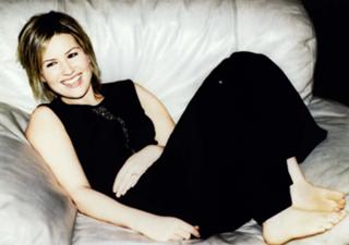 Dido feet photo thumbnail