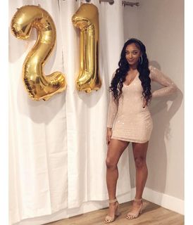 Dijonai Carrington feet photo 2