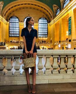 Dilan Çiçek Deniz feet photo thumbnail