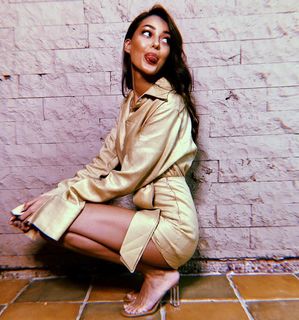 Dilan Çiçek Deniz feet photo thumbnail