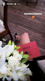 Dilan Çiçek Deniz feet photo thumbnail