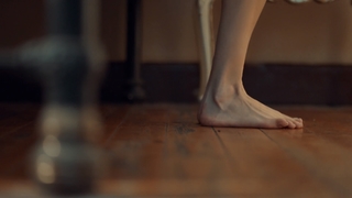 Dilan Çiçek Deniz feet photo thumbnail