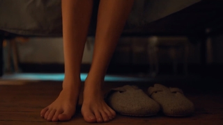 Dilan Çiçek Deniz feet photo thumbnail