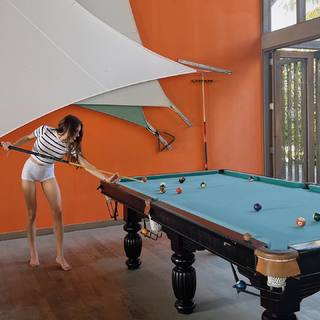 Dilan Çiçek Deniz feet photo thumbnail