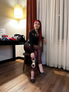 Dilek Kaya feet photo 16