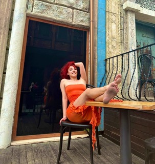 Dilek Kaya feet photo 5