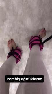 Dilek Kaya feet photo 1