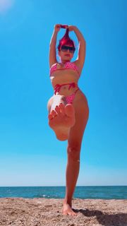 Dilek Kaya feet photo 8