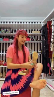 Dilek Kaya feet photo 10