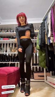 Dilek Kaya feet photo 2