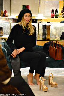 Diletta Leotta feet photo thumbnail