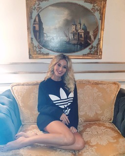 Diletta Leotta feet photo thumbnail