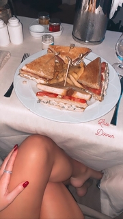 Diletta Leotta feet photo thumbnail