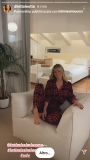 Diletta Leotta feet photo thumbnail