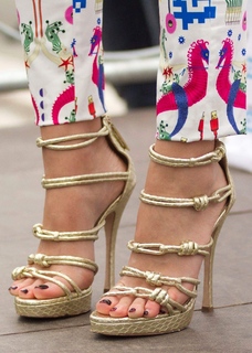 Diletta Leotta feet photo thumbnail