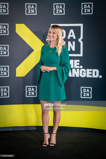 Diletta Leotta feet photo thumbnail