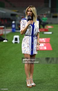 Diletta Leotta feet photo thumbnail