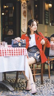 Dilraba Dilmurat feet photo thumbnail