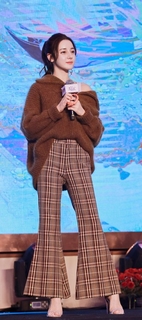 Dilraba Dilmurat feet photo thumbnail