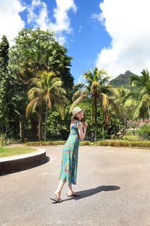 Dilraba Dilmurat feet photo thumbnail