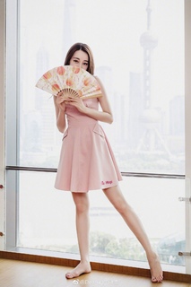 Dilraba Dilmurat feet photo thumbnail