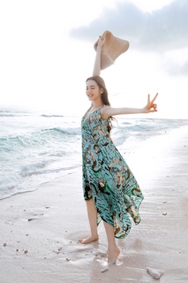 Dilraba Dilmurat feet photo thumbnail
