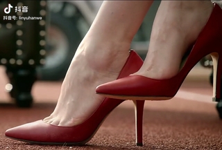 Dilraba Dilmurat feet photo thumbnail