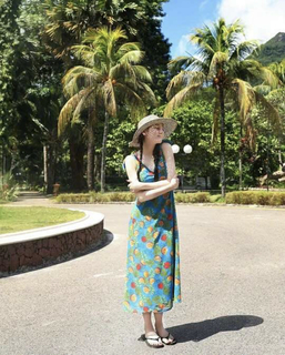 Dilraba Dilmurat feet photo thumbnail