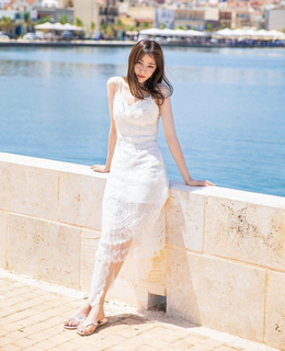 Dilraba Dilmurat feet photo thumbnail