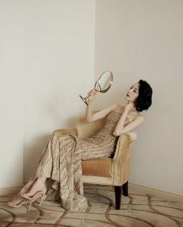 Dilraba Dilmurat feet photo thumbnail