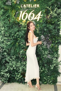 Dilraba Dilmurat feet photo thumbnail