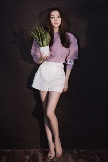 Dilraba Dilmurat feet photo thumbnail