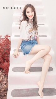 Dilraba Dilmurat feet photo thumbnail