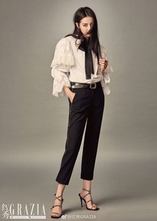 Dilraba Dilmurat feet photo thumbnail