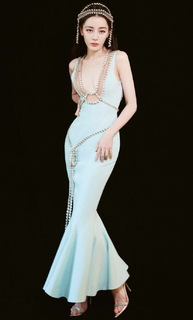 Dilraba Dilmurat feet photo thumbnail