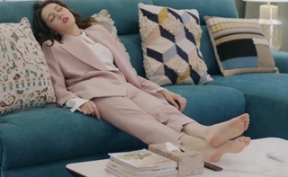 Dilraba Dilmurat feet photo thumbnail