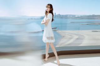 Dilraba Dilmurat feet photo thumbnail