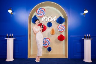 Dilraba Dilmurat feet photo thumbnail