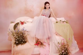 Dilraba Dilmurat feet photo thumbnail