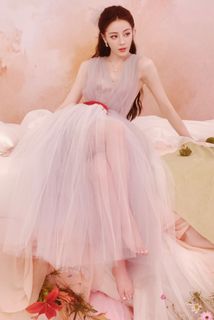 Dilraba Dilmurat feet photo thumbnail