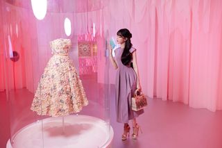 Dilraba Dilmurat feet photo thumbnail