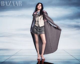 Dilraba Dilmurat feet photo 9