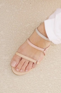 Dima Al Sheikhly feet photo 11