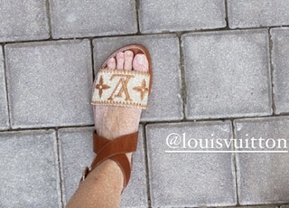 Dima Al Sheikhly feet photo 3
